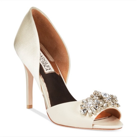 Badgley Mischka Shoes - NWT Badgley Mischka Giana evening heel